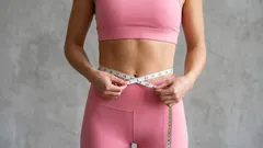 ぽっこりお腹はクランチだけでは解消できない。フィットネスクラブが教えない5つのエクササイズ